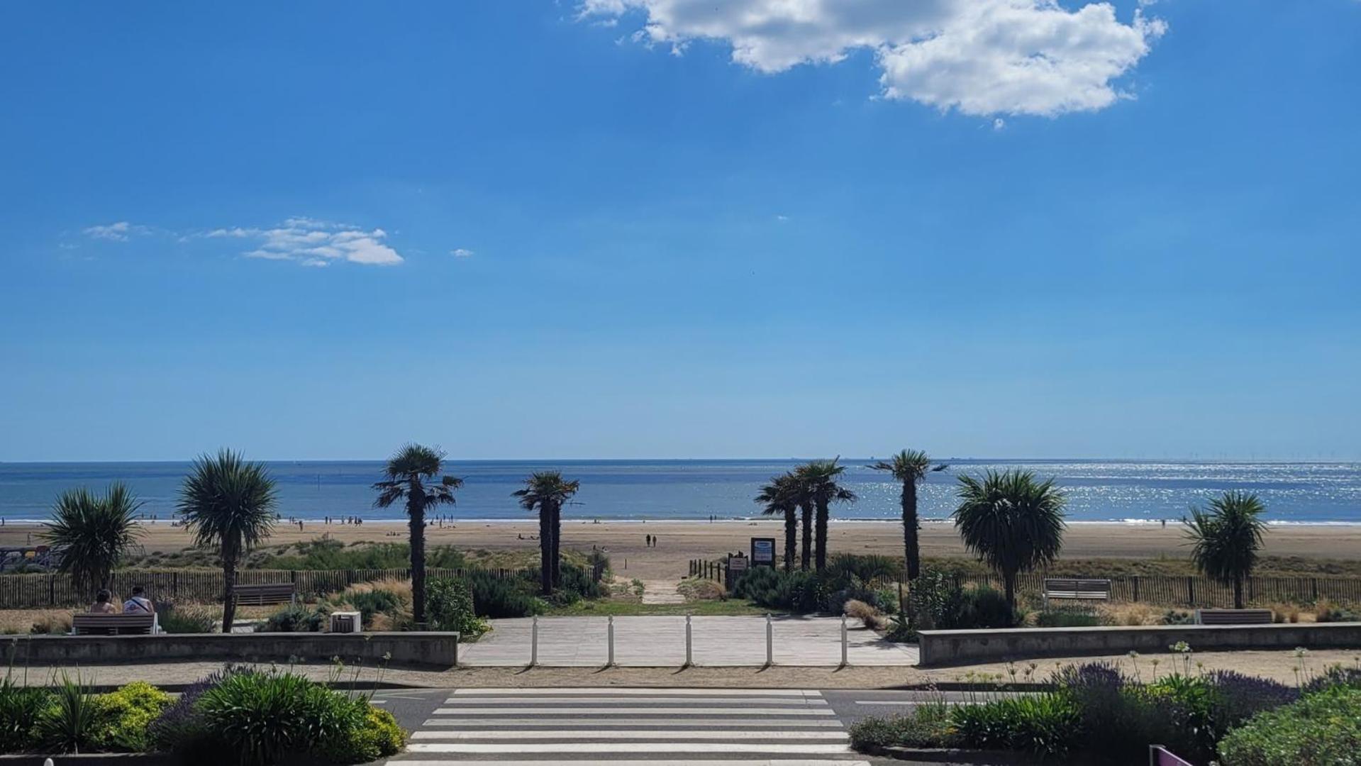 Hotel Spa Du Beryl St Brevin L'Ocean แซ็ง-เบรแว็ง-เล-แป็ง ภายนอก รูปภาพ